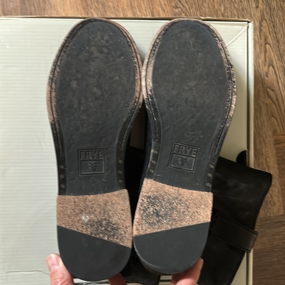 Like New Frye Anna Shortie Black Boots Size 9 - Picture 4 of 4